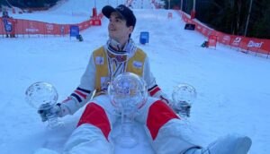 Mikaël Kingsbury Instagram - Unreal🤯 21 CRYSTAL GLOBE🏆🏆🏆🏆🏆🏆🏆🏆🏆🏆🏆🏆🏆🏆🏆🏆🏆🏆🏆🏆🏆

✅ singles World Cup Champion
✅ duals World Cup Champion
✅Overall World Cup Champion
