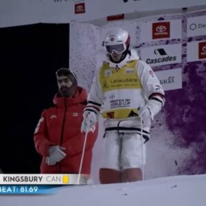 Mikaël Kingsbury Instagram - 🥇à la maison⚜️🇨🇦 What a night!!!!!!! Merci tout le monde pour les encouragements hier soir🙏🏼 On se voit ce soir😈 #worldcup #moguls #mmc