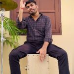 Mika Singh Instagram – Naa Dus De #NaaDusDe 🔥🤘🏻
@mikasingh @tseries.official @tseriesapnapunjabofficial
•
#mikasingh #naadusde #tseries #kingmikasingh #clapbox #rhythmist_soul #percussion #jaipur #fusion #rhythm #tablaplayer #artist #bollywood #songs #punjabi #radha #kishori #bageshwardhamsarkar