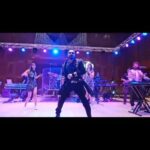 Mika Singh Instagram - Mauja Hee Mauja 🔥 Only #mikasingh Bhaji knows how to Make People Dance !! #usatour2023🇺🇸 is going on #mikasingh #mikasinghusatour2023 #mikasinghlive #mikasinghfanclub #usatour2023🇺🇸 #music #viral #trending #bollywoodsinger #singer #bollywood #instagram #bollywoodsongs #reelsinstagram