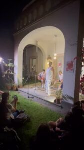 Mike Amigorena Instagram - Así despedimos el año con una hermosa fecha @sofarbaires junto a @laferni y @martulicampos Nos vemos pronto con más novedades!✨ Esta canción 