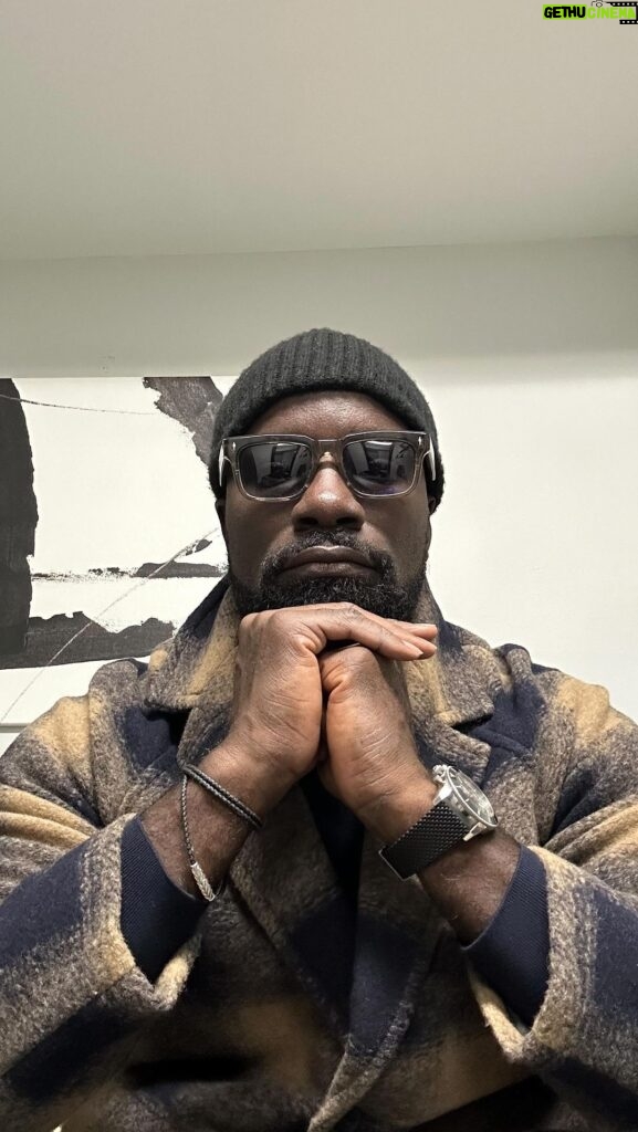 Mike Colter Instagram - I'm seldom in agreement with our judicial system in America. This is one time I agree. Not only are you sparing tax dollars, but you are actually trying to rehabilitate through giving the offender a life lesson that they obviously never learned. Having worked as a waiter for years I believe there is nothing more valuable for building a person's character then to require them to work in the food service industry. I think 6 months to a year would be sufficient. Let them be of service to someone and learn how to deal with a multitude of personalities from all walks of life. RESPECT 🫡 to the judge for THIS case. #chipotle #respect #foodservice
