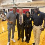 Mike Epps Instagram - Thank you 🙏🏽 Heavenly Father for the opportunity to give our city kids some joy and hope this year at the MIKE EPPS 1st annual back to school shoe blessing ceremony I wanna thank @reginamarsh56 Indianapolis Pal club commander Ida Williams and @mayorhogsett for all the support let’s keep making these kids happy