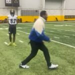 Mike Epps Instagram - The Steelers wanted to kill me for wearing@cotlts blue and the @colts are gonna kill me for being thier 😂😂😂 I was a Steelers fan before 1984 the colts came to Indianapolis on Mayflower trucks and I was instantly Colts for life # ripjimmywhopo #imissed3