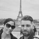 Mike Vogel Instagram - ‪The obligatory photo..... The rain only enhances the beauty of Paris. Of course, my first stop had to be Musée de L’Armée...... show me the things that go 💥 ‬