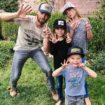 Mike Vogel Instagram - ‪It’s no secret who our favorite #NASCAR driver is... big ups 2 @Tbayne6 for the hats and keeping the Vogel family smooooothe. Finish strong brother. @advocare @PerformancePlusMotorOil @Nascar #6 #VroomVroom ‬