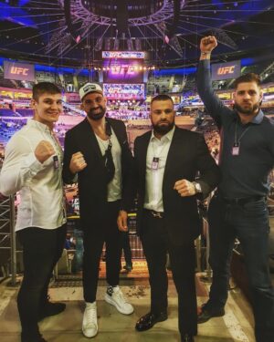 Miloš Petrášek Instagram - 🇨🇿UFC Praha🇨🇿
@milos_petrasek 
@veghattila 
@karlos_terminator_vemola 
@jirkaprochazka 
#mma#fighters#photography#samurai#time#ufc#iamwithpudilova