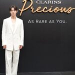 Minhyun Instagram - ❤️ @clarinskorea #클라랑스 #클라랑스프레셔스 #clarins #clarinsprecious