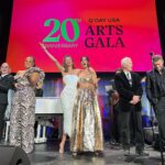 Miranda Kerr Instagram - Such an honour to be recognized by the @_aaausa for excellence in the arts. Last night’s @gdayusa event was so much fun celebrating the strong partnership between the US and Australia. A huge congratulations to my fellow honourees @thekidlaroi and Sam Worthington. And a big thank you to @katyperry for her kind and heartfelt words 🇦🇺❤️🥰