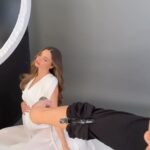 Miranda Kerr Instagram - Thank you @vanityfairitalia ❤️ Shot by @veronicasams Styled by @orettac Hair & make up by @alyxliu Interviewed by @simonasiri