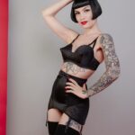 Miriam Veil Instagram - 💘 Happy Valentine’s Day 💘 Thank you @giuliahepburn for the cutes pictures of me and gorgeous @missy_fatale ♥️ For @bettiepagelingerie campaign 💋 #pinup #retroglam #vintagelingerie #bettiepage London, United Kingdom