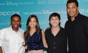 Mitchel Musso Instagram - Thank you 🙏 so much for streaming our show this weekend on Disney + we are all super grateful for your love and support for our show! 👑❤️