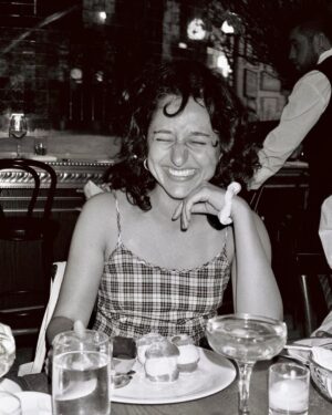 Mitra Jouhari Instagram - @gohdshana took a photo of me experiencing peak bliss on a top tier nite surrounded by girlies in nyc 🥂🥂🥂❤️❤️❤️ (I was actively and rightfully getting roasted for my nasty order in this photo)