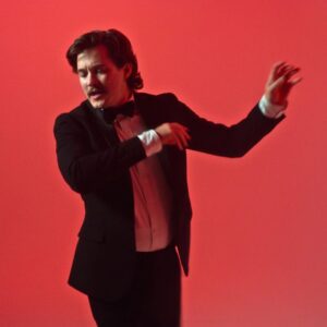 Mitra Jouhari Instagram - HELLO THERE - Chris Farren (@chrisfarren) has a beautiful new song out called “First Place” and ! I directed the music video !!!! I feel so lucky to have gotten to try something new and direct on camera for the first time especially with this incredibly sweet and talented crew, so many of which were friends who were also trying something new for the first time. Chris and Negine give such sweet performances and every person who worked on the video worked incredibly hard and let me be the first to say: making a music video… not easy!! I learned SO MUCH and had SO MUCH FUN!! I hope you enjoy the video because I loved getting to make it and I FUCKIN LOVE THE SONG!!!!!!!! AND GO SEE CHRIS ON TOUR AND BUY AND STREAM THE ALBUM “DOOM SINGER” WHEN IT COMES OUT ON AUGUST 4TH!!!!!!!!!!!! 

Starring: Chris Farren and Negine Sekandari @neginejasmine 
Director: Mitra Jouhari
Director of Photography: Ayda Rojhantalab @snackon 
Production Designer: Alyssa Stonoha @astonoha 
1st AC: Futsum Tsegai
Wardrobe: Kaysie Bergens @kaysiebergens 
Gaffer: Gregory Loebell
Key Grip: JP Bennett
Best Boy: Daniel Martinez
Editor: Jonathan Kramer @kraymz 
Colorist: Tristan Seniuk
Special Thanks: Whitmer Thomas, Maegan Houang, Sandy Honig, Cassie Farren