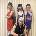 Mizuki Saiba Instagram - #舞台鬼滅の刃 其ノ肆 遊郭潜入 全公演終了しました🏮 ご観劇くださった皆様、応援してくださった皆様本当にありがとうございました。 約2ヶ月間、みんなとずっと一緒にいたのでちょっと、いや結構さみしいです 舞台鬼滅の刃シリーズはずっと客席で観ていた側だったので今回初参加させていただけることになり、うわ！伊之助の猪頭だ！！すげ！とか、伊黒さんの刀やっぱりかっこいいなあ……とか、全てのことに感激しながら稽古したり本番したりの日々でした。 とても素敵なキャストやスタッフの皆様に囲まれて、日々食らいつこうとし続けた2ヶ月でした ド派手な天元様、雛鶴さんまきをさん。 遊郭に潜入していたのがもう夢だったみたいです。笑 須磨ちゃん、ありがとう～ それではまた、どこかで💎