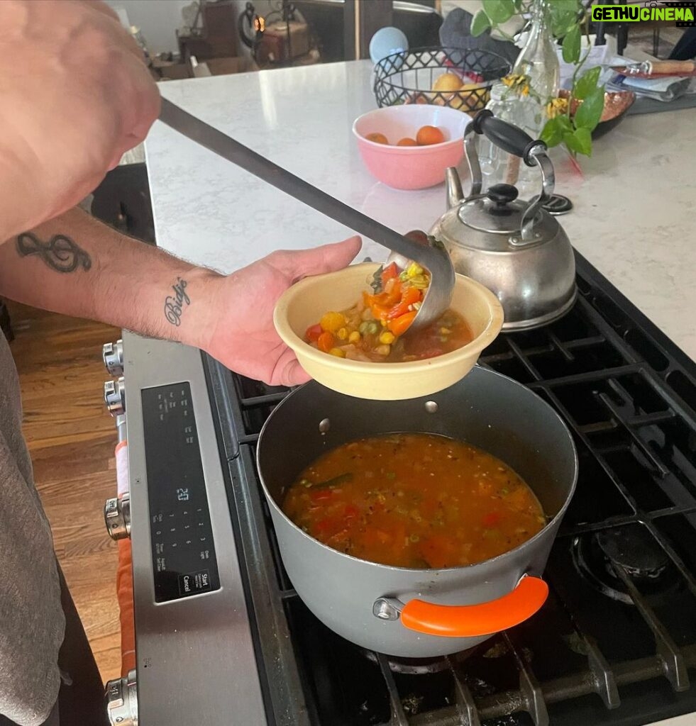 Mo Collins Instagram - Get yourself a bff neighbor like our Billy. Alex and I are both deep into a cruddy headcold, and Billy cooks up a pot of homemade vegetable soup….. and it’s the BEST veggie soup I’ve ever had!!! Feeling like this is what’s going to cure this damn virus. “Curing them with kindness “ could be Billys moniker. Love you, Miss ❤️ @thewilliambutler #soupforthesoul #friendship