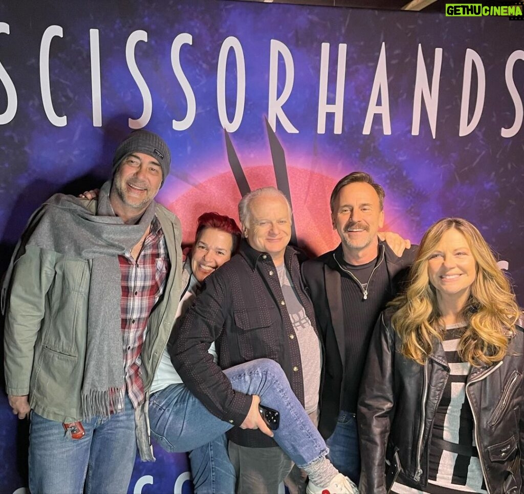 Mo Collins Instagram - Scissorhands Musical! Holy cow! I don’t see things twice! THIS??? I will see as often as possible. It’s all the things!!! It fills my heart, soul and body. I love it so much!! A great night spent with my friends ❤️ #scissorhands #scissorhandsmusical #LAtheater #thebourbonroom