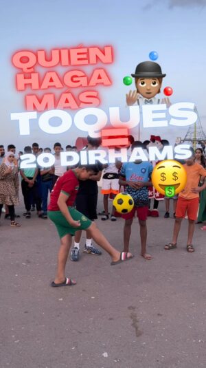 Mohammed El Amine El Khayari Instagram - QUIEN HAGA + TOQUES = 20 DÍRHAMS 🤑💰 etiqueta a ese amigo que ganaría este reto 🌟⚽️ #mohafs #freestyle #reto #nador #challenge #🇲🇦 #morocco
