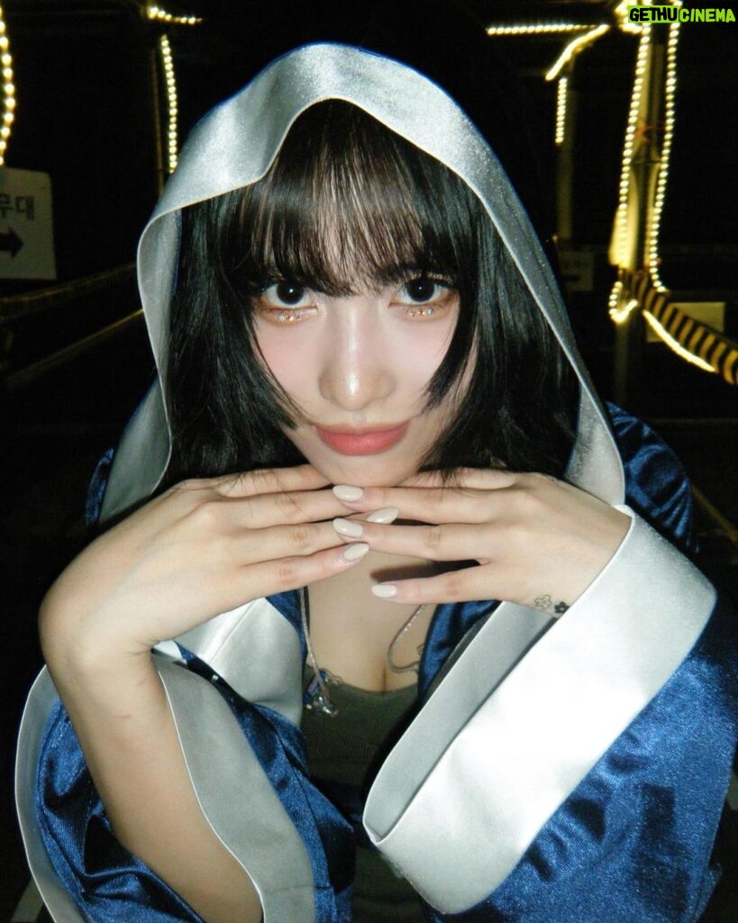 Momo Hirai Instagram - 🥊🥊🥊