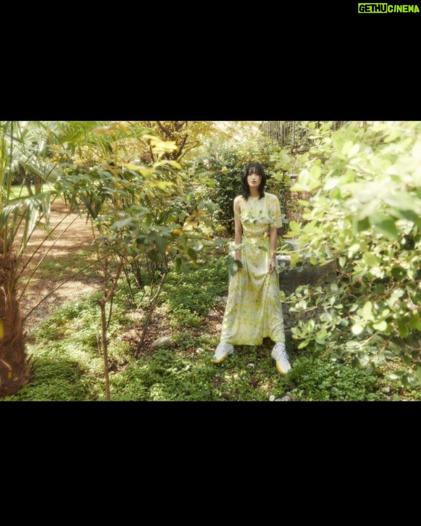 Momo Hirai Instagram - Milano💛 #OnitsukaTiger #OnitsukaTigerSS24 #オニツカタイガー #PR http://www.elle.com/jp/fashion/fashion-stories/a45516118/f-onitsukatiger-2310/