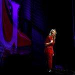 Monika Gruber Instagram - Zwei Tage Olympiahalle sind vorüber: Es war ein unglaubliches Erlebnis für mich. Tausend Dank an meine wunderbaren Fans, an das Münchner Publikum, an Freunde und Familie und natürlich an meine Wahnsinns-Technik-Crew... Ohne Euch hätte ich das nie geschafft! DANKE!!! PS: Festplatte wurde gestern erfolgreich gelöscht! Herzlichst, Eure Monchita Wurscht • Foto: Tibor Bozi #monikagruber #kabarett #wahnsinn #olympiahallemünchen #olympiahalle #danke #münchen #dahoamisdahoam #derniere Olympiahalle München