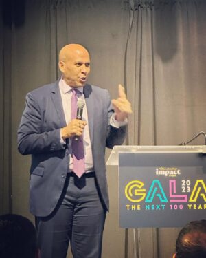 Monique Gabriela Curnen Instagram - It was so inspiring & an honor to celebrate Indian American Impact @iaimpact last night! This gathering of community, heart, intelligence & dedication to democracy was right on time. #VanitaGupta, @repjeffries & @corybooker were pure🔥🔥🔥. Thanks to @neilmakhija & team & founders #DeepakRaj & #RajGoyle #vinaithummalapally for a remarkable evening. #impact #democracy #inspiration #motivation #respect #peoplepower #southasian #southasianvoices