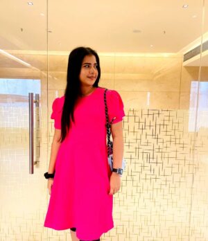 Monisha Vijay Instagram - 🩷

#pinklovers #fashion #instagood #instadaily #postoftheday #instafashion #instacool #pink #ethirneechal #monishavijay
