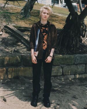 Morgan Davies Instagram - Pics of me in @i_d :•) by @stef_mitchell
