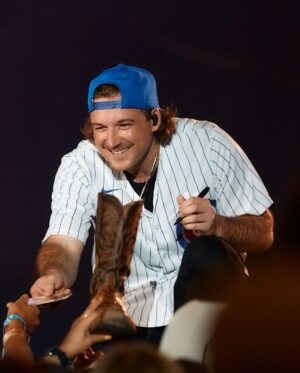 Morgan Wallen Instagram - Chicago, I can still feel the energy today. Thank you for an incredible couple of nights in your city. 

📷: @davidnlehr & @matthewpaskert