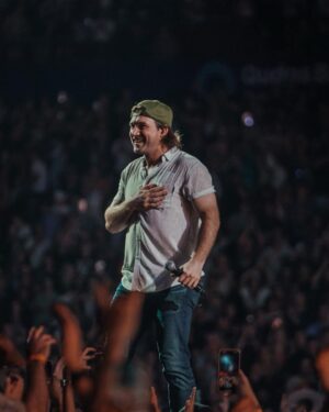 Morgan Wallen Instagram - What a trip 🌎
