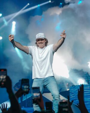 Morgan Wallen Instagram - What a trip 🌎