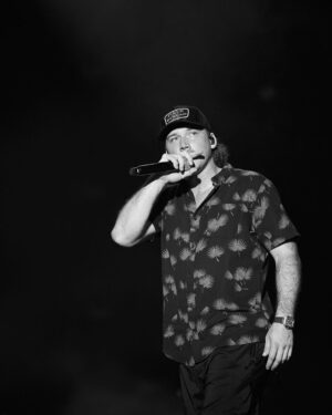 Morgan Wallen Instagram - Phoenix was so hot had me rocking shorts on stage. Thank y’all for the great memories, I had a damn blast 

📷: @davidnlehr & @matthewpaskert