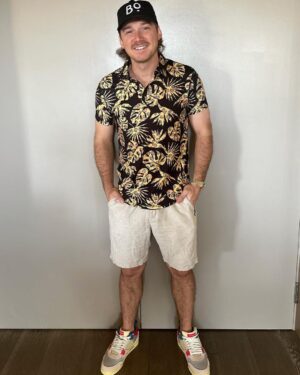 Morgan Wallen Instagram - Happy Easter everybody!! Missing my family but thankful for this beautiful day and what it stands for