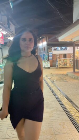 Mridanjli Rawal Instagram - Keeping up with the trend😛 💃 
:
Wearing: @windsorstore 
: 
#instagram #thursday #live #love #phiphiisland #phiphiislands #thailand #dance #travel #music #happiness #vlog #instafashion #insta #instamood #instatravel #reelsinstagram #reels #trendingreels