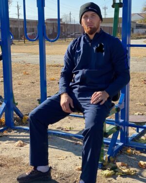Mukhamed Berkhamov Instagram - У кого то почти зима,а у нас ещё лето☀️бег в крови