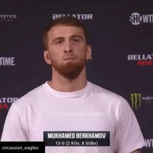 Mukhamed Berkhamov Instagram - Как же долго я ждал этого🙏
Хочу просто ворваться в эту организацию
Самое трудное позади
Берите попкор и наслаждайтесь завтрашним боем☝️
