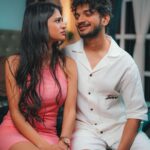 Munawar Faruqui Instagram - This valentines day long and last with @reneeofficial 🙌 Ekdum ideal gift for your loved ones Jao buy karo reneecosmetics.in par ya renne app par. Get additonal 10% off, use my code: MUNAWAR10 Special Thanks to @prakritipavani 🙌 📹 @wesmilemedia @cineshadows #munawarfaruqui #munawarkijanta #munawarkewarrior #valentinesday #ad