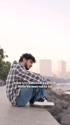 Munawar Faruqui Instagram - So Hi Dosto Main aa raha hoon live @eloelo_app par 15th Feb at 7 PM Aa jao #munawarkijanta aur #munawarkewarrior dhoom machate hain 🙌

#munawarfaruqui #MunawarOnEloelo #ad #collaboration