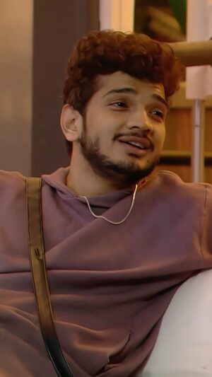 Munawar Faruqui Instagram - Dil Mera Tere Sang
Baith Kar Kyon Khil Raha Hai 💕

@badboyshah bhai been loving Jawaab❤️

#munawarfaruqui #bigboss
