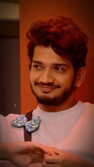 Munawar Faruqui Instagram - Dikha de kya dosto #MKJW ka power? 

#munawarfaruqui #bigboss #munawarkijanta #munawarkewarrior #dongritohearts #karlenge