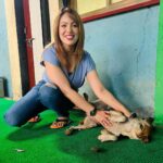 Munmun Dutta Instagram - Some ‘D’ company for myself in between takes 🎥 😍 🤗 🐶 🐕 . . . #munmundutta #picturesoftheday #behindthescenes #tmkoc #onsetlife #doglove #puppygram #inbetweentakes #inbetweenshots Dadasaheb Phalke Chitranagari FILMCITY Goregaon East Mumbai
