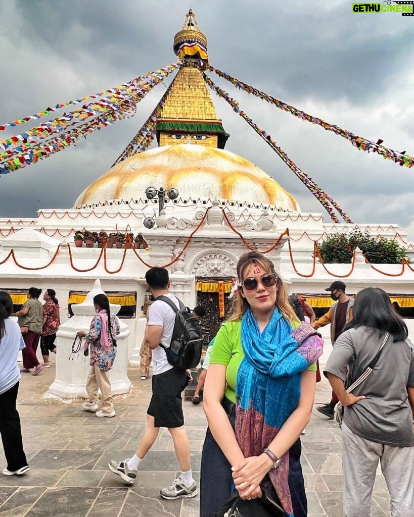 Munmun Dutta Instagram - Pashupati Nath temple and Boudhanath Stupa 🙏🏻🇳🇵 . . . #munmundutta #travel #nepal Nepal