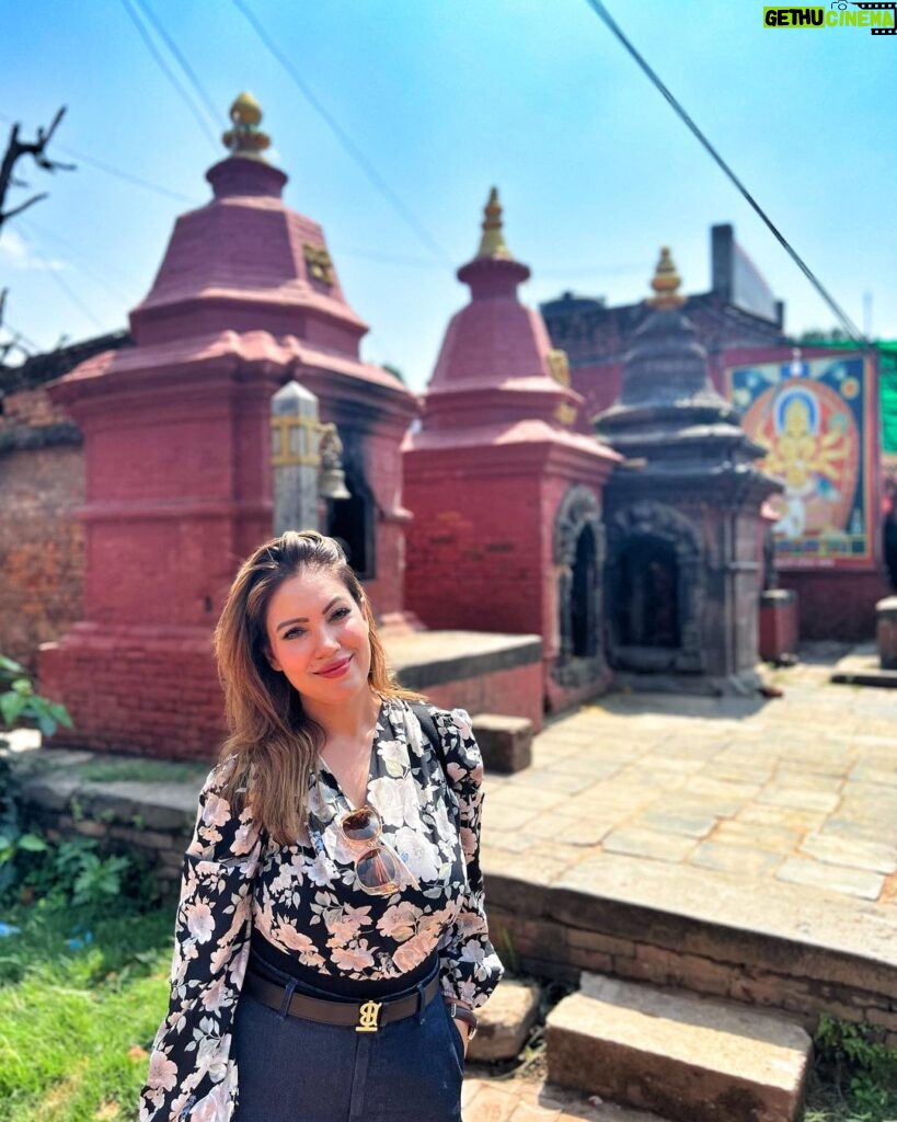 Munmun Dutta Instagram - Beautiful Nepal🇳🇵❤️ . . . #munmundutta #travel #nepal