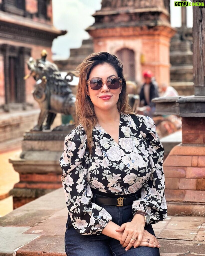 Munmun Dutta Instagram - 🇳🇵🧳 🕰️ . #munmundutta #travel #nepal Nepal