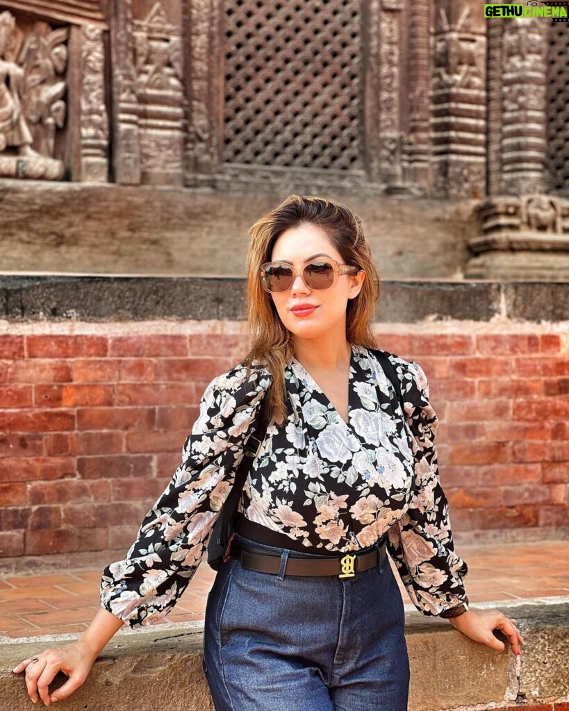 Munmun Dutta Instagram - 🇳🇵🧳 🕰️ . #munmundutta #travel #nepal Nepal