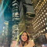 Munmun Dutta Instagram – Mandatory New York photo dump 😍 
My big smile everywhere says it all .. How happy I was to be back in the cold snowy winter ❄️ , having hot chocolate or touching the snow on the ground or just the fact that I could wrap myself up in my winter clothes 🧥 back in one of my favourite cities in the world.. 

.
#newyork #photodump #travelmoments #munmundutta #usa #solotrip #winterinnyc New York Public Library and Bryant Park