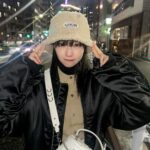 Murase Sae Instagram - #dailylook 新作の企画会議捗りました🤞🏻💭 1日1日早いいい💨 AWの企画もう始まってるのだけど いつもこの時期はワクワクします☺️♪お楽しみに。。 1月発売のサテンブルゾンとパンツのセットアップ❤︎ ヘビロテ中です^_^ バッグは2月入荷の新作❕ Bag▶︎2/16 @andgeebee_official