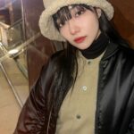 Murase Sae Instagram - #dailylook 新作の企画会議捗りました🤞🏻💭 1日1日早いいい💨 AWの企画もう始まってるのだけど いつもこの時期はワクワクします☺️♪お楽しみに。。 1月発売のサテンブルゾンとパンツのセットアップ❤︎ ヘビロテ中です^_^ バッグは2月入荷の新作❕ Bag▶︎2/16 @andgeebee_official