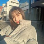 Murase Sae Instagram - #dailylook 人気のキルティングダウンに新色のグレーが仲間入り🩶 完売だったネイビーも追加生産いたしました👏!!! @andgeebee_official もうすっかりダウンが必須だね！ ゆうひ〜🌇✨
