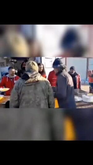 Murat Kekilli Instagram - Bu dünyada eleştiren olmak en kolay, yapan olmak ise en zor olan şey.İftira atmak en kolay,temizlemekse en zor olan şey.Bu gerçekle yaşamaya devam etmekten başka seçeneğimiz de yok maalesef.